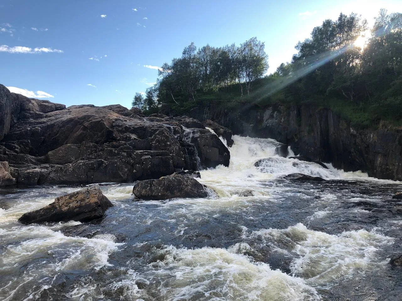 Водопад на реке Ура